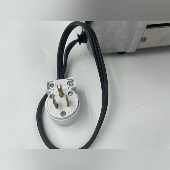 Dualit Toaster England 2 slice Model A2BR/87 - Picture 7 of 10